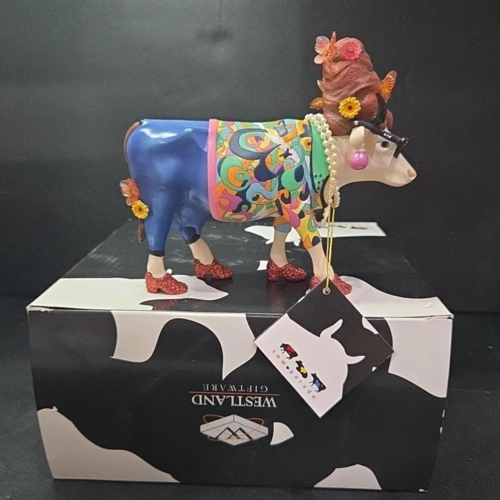 Cow Parade Beehive Bovine Figurine, Westland Giftware, #9142, Box/Tag